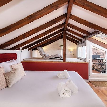 Guestready - Fantastic Rustic Duplex With Terrace Apartman Lisboa Kültér fotó